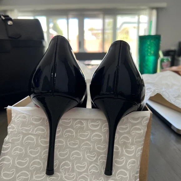 Christian Louboutin Dolly Pump - Picture 4 of 13